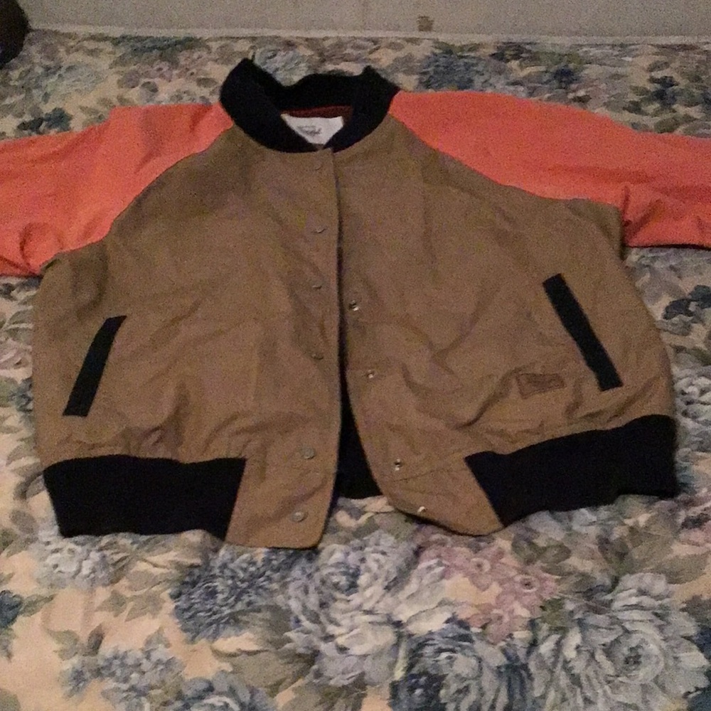 Selling barely worn womens XLHerschel jacket